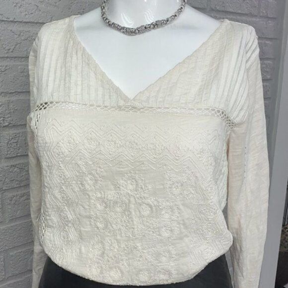 Lucky Brand Long Sleeve Pleated Embroidered Top Size S - Picture 3 of 14
